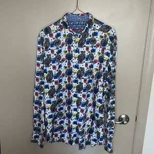 Robert Graham original shirt (L) with an original design of a soft fabric